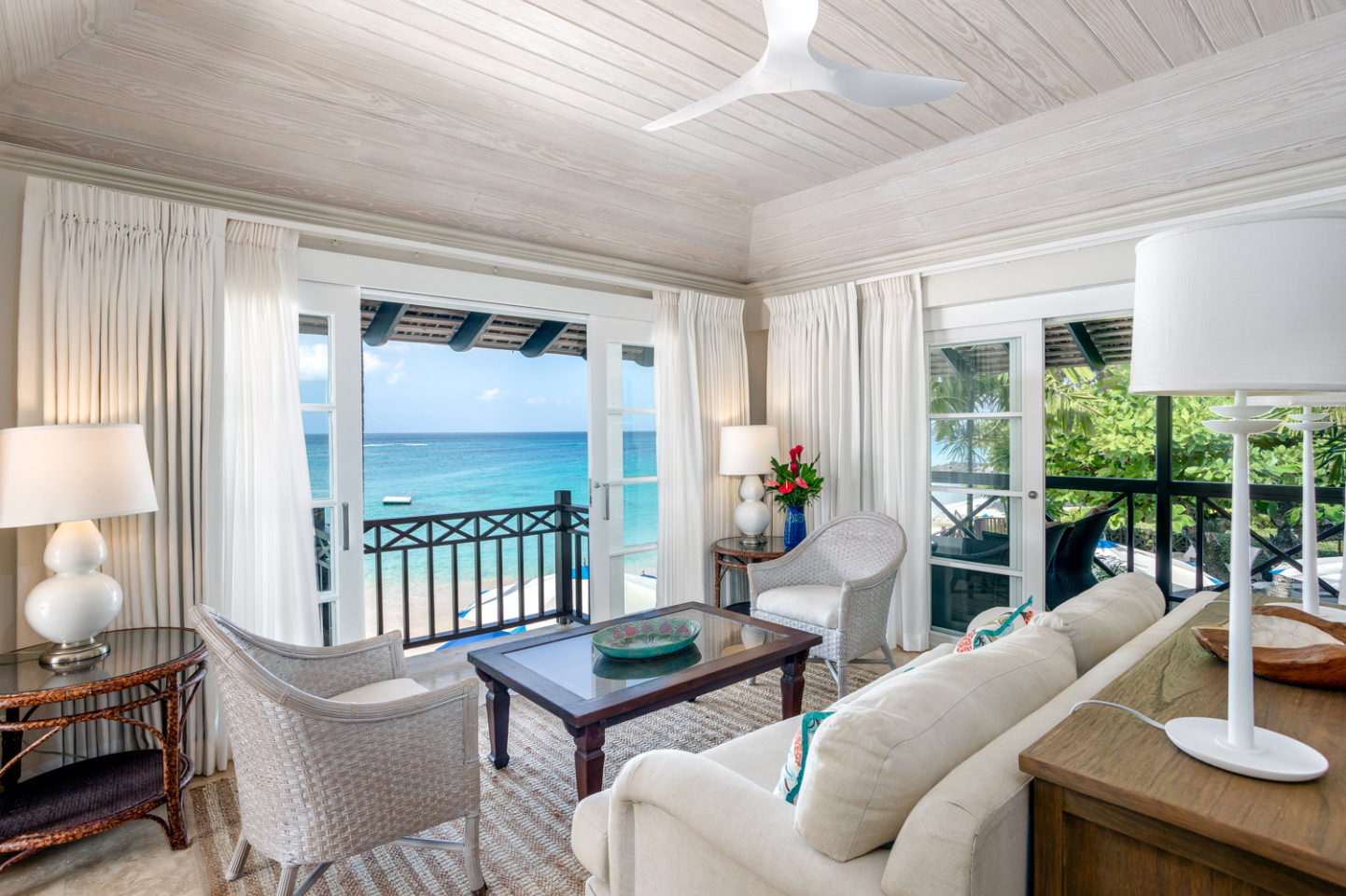 Oceanfront One Bedroom Suite